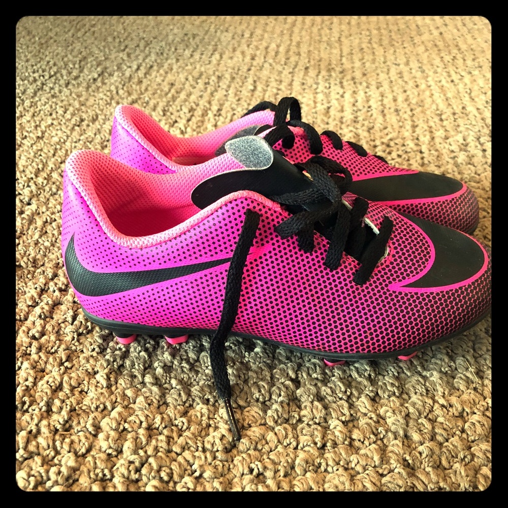 Girls Pink Nike soccer cleats size 13C